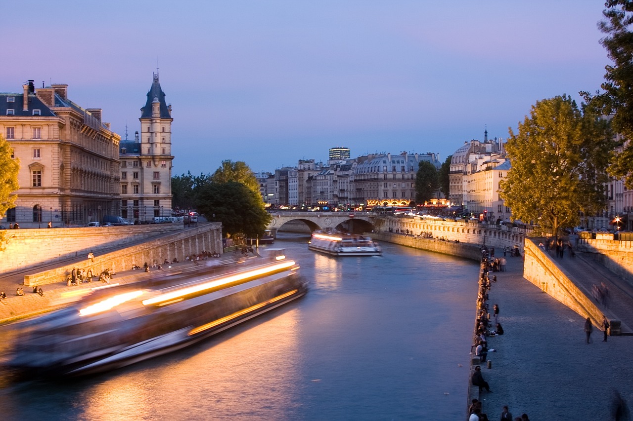 Set Your Travel Goals for This Year – How Paris For You App Can Help!