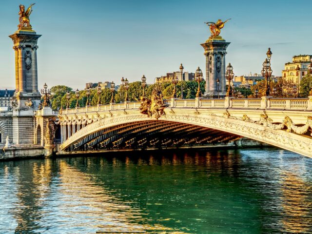 Oh La La: A Fun-Filled Paris Quiz for Curious Travelers