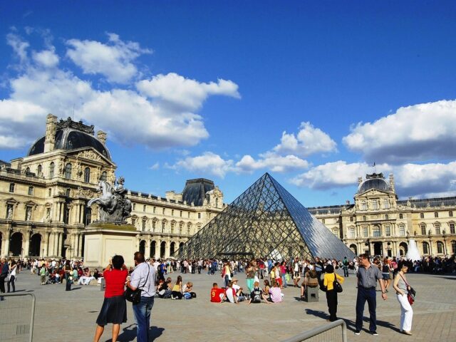 Buy Paris Attraction Tickets Online – Safe & Trusted Booking