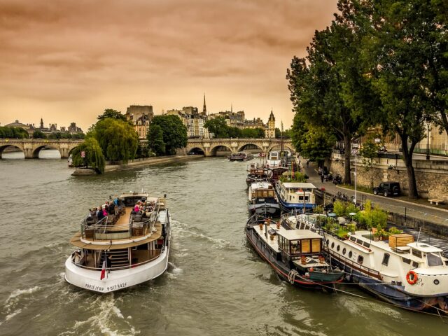 Budget Paris Tours – Discover the City of Light Without Overspending