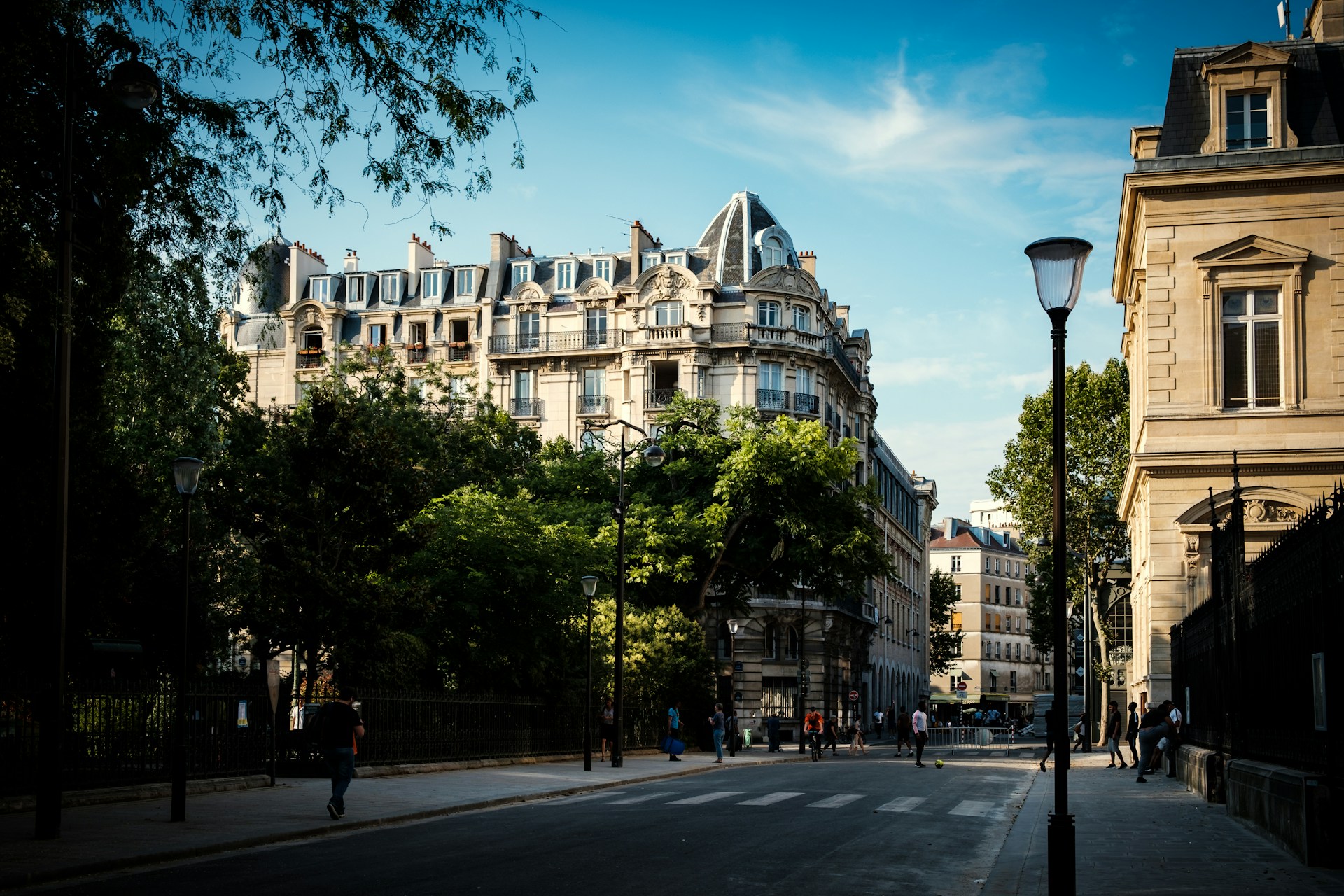 Paris guide