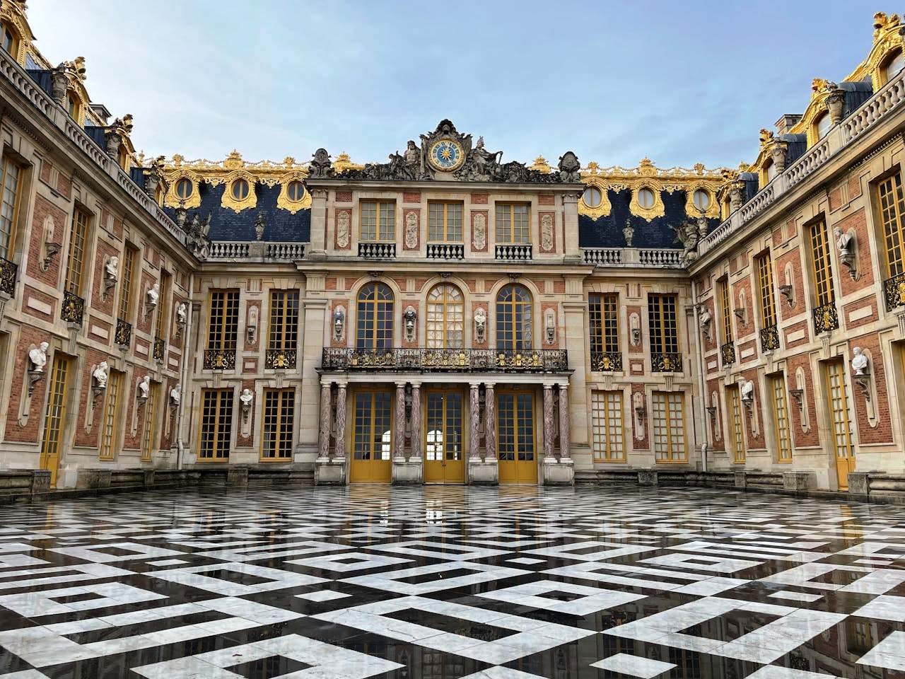 Versailles guide