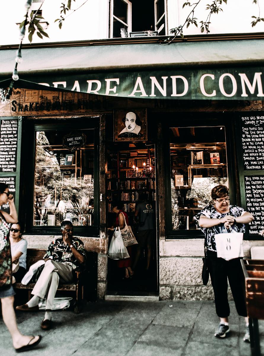 Shakespeare & Company Paris Guide