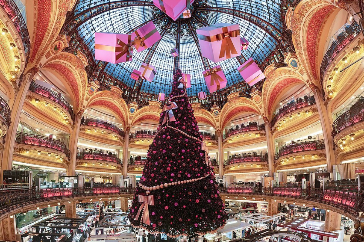 Galeries Lafayette Christmas tree 2009
