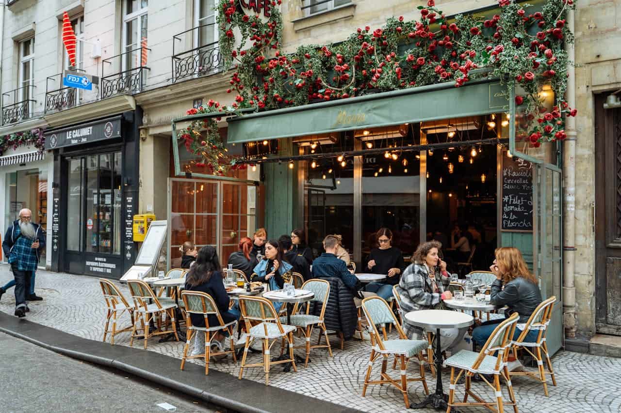 Paris cafe