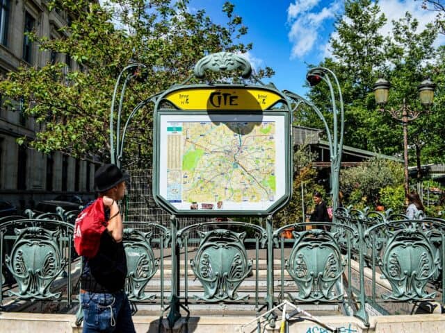 Should You Buy a Paris Travel Pass or Single Tickets?