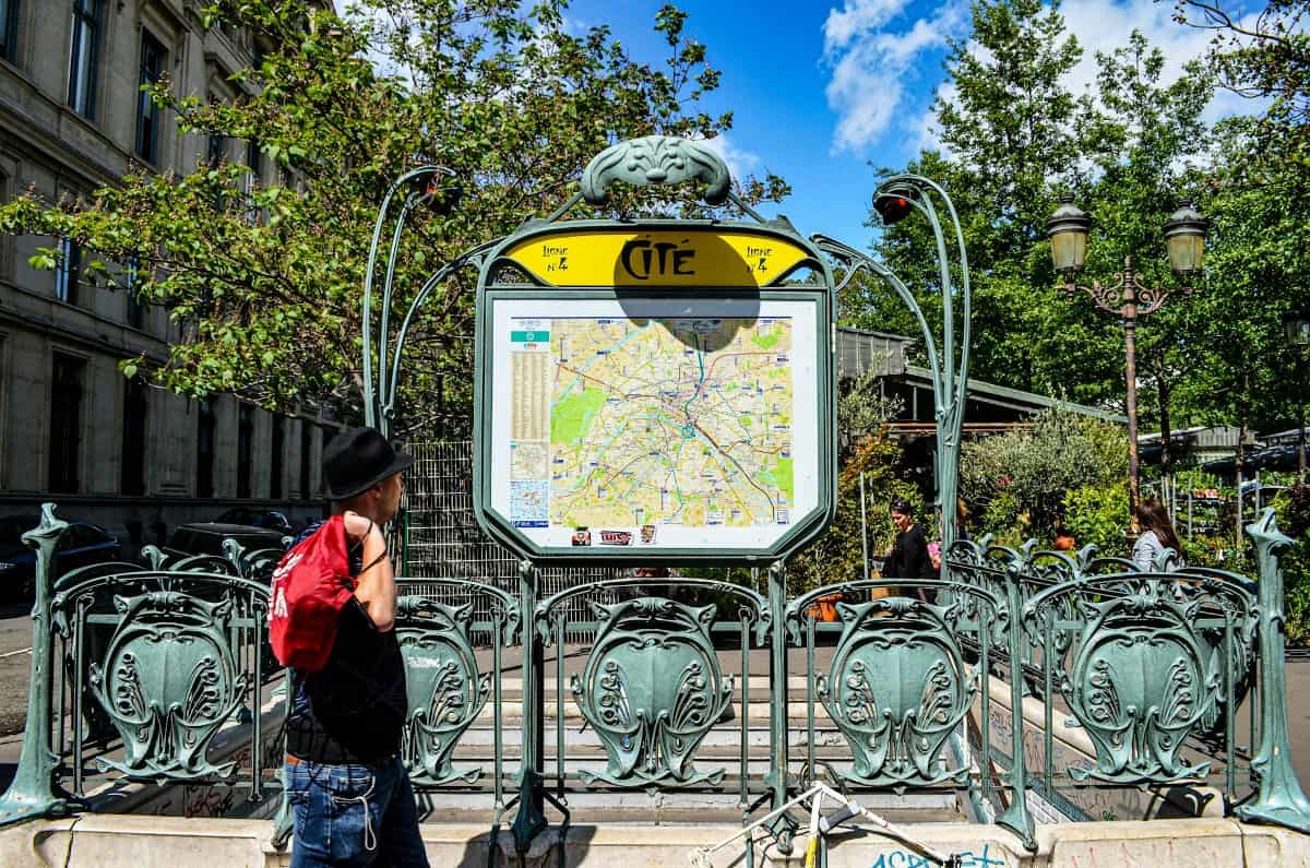 Should You Buy a Paris Travel Pass or Single Tickets?
