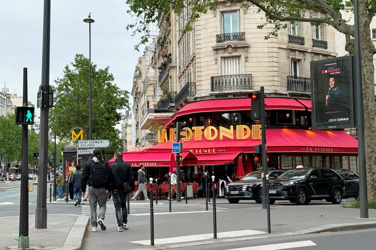 Can You Explore Paris Without Speaking French?